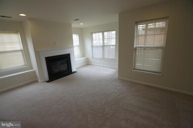 43271 Sunderleigh Square, Broadlands, VA 20148 - photo 3