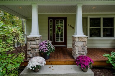003-Front_Entrance-1266736-mls