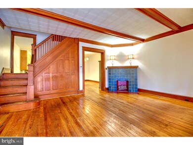 106 W Spring St, Reading, PA 19601 - photo 4