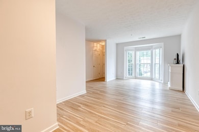 748 Heather Stone Loop unit 31, Glen Burnie, MD 21061 - photo 3