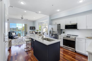 140 Brightwater Dr unit 6, Clearwater Beach, FL 33767 - photo 4