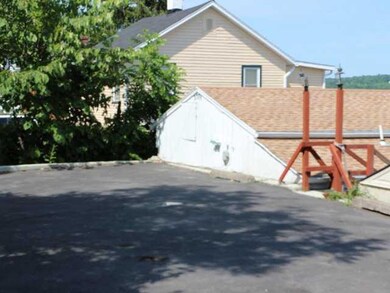 Parking Lot/Garage 5 private parking spaces!