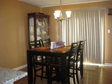 Entry/Foyer.