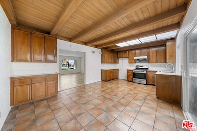 2070 Dacian St unit 37, Walnut, CA 91789 - photo 6