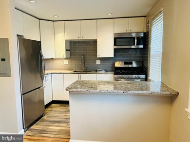 6606 Boulevard View unit B2, Alexandria, VA 22307 - photo 4