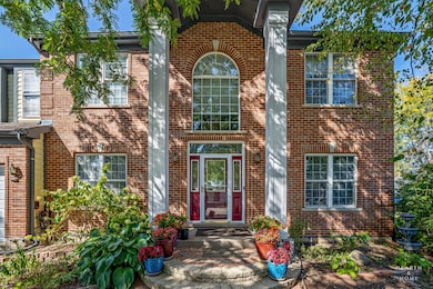 7 Shoal Creek Ct, Lake In the Hills, IL 60156 - photo 2