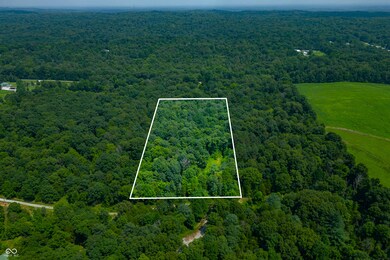 6039 Matlock Dr, Columbus, IN 47201 - photo 3