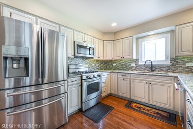 1951 Jester Ln, Algonquin, IL 60102 - photo 3