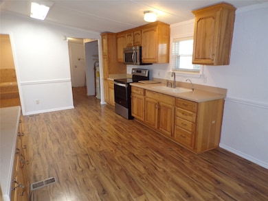 4004 Curry Rd unit A, Arlington, TX 76001 - photo 2