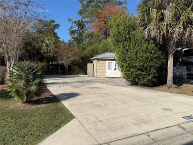 10249 NE 28th Loop unit P, Silver Springs, FL 34488 - photo 2