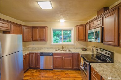 1649 SE Aust Manor Dr, Chehalis, WA 98532 - photo 7