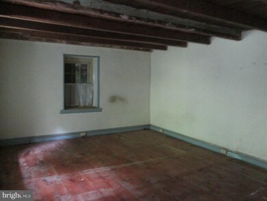 533 Levengood Rd, Douglassville, PA 19518 - photo 6