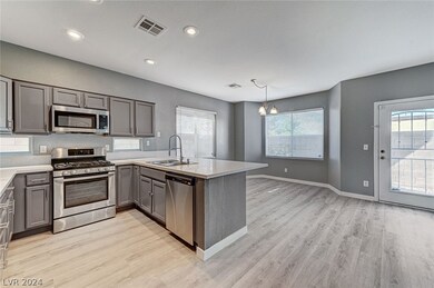 5017 Auburn Skyline Ave, Las Vegas, NV 89139 - photo 5