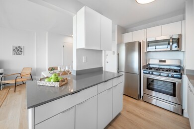 100 Montgomery St unit 14G, Jersey City, NJ 07302 - photo 7