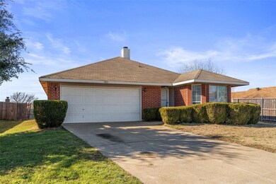 8013 Alex David Cir, Dallas, TX 75232 - photo 2