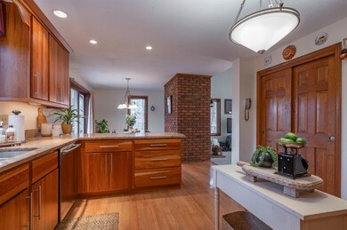 45 Pemberton Rd, Nashua, NH 03063 - photo 6