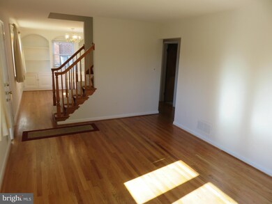9107 Naygall Rd, Parkville, MD 21234 - photo 5