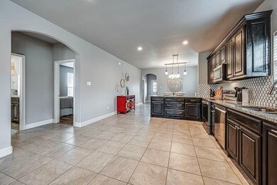 123 Peacock St, Cleburne, TX 76031 - photo 7