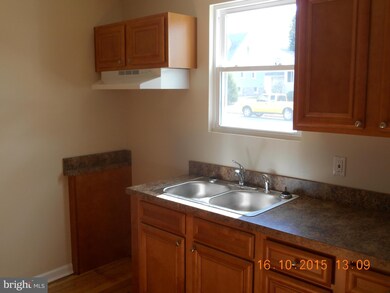 1052 Columbia Rd, Hagerstown, MD 21742 - photo 2