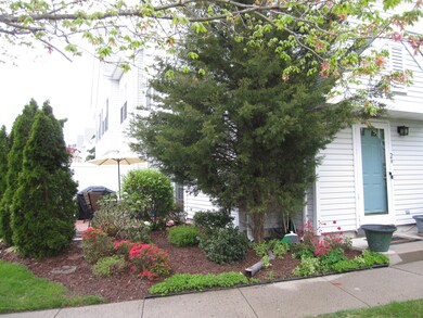 26 Madison Ct, Tinton Falls, NJ 07712 - photo 2