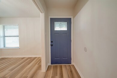 14318 Hollypark Dr, Houston, TX 77015 - photo 5