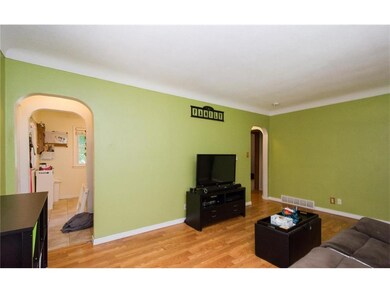 Archways between rooms add so much character!