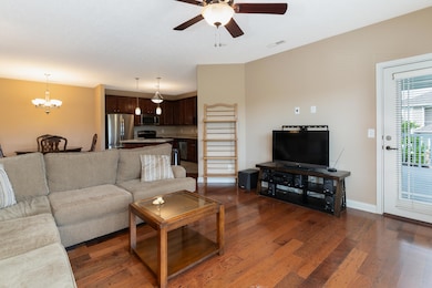 567 Riverpoint Drive, #11