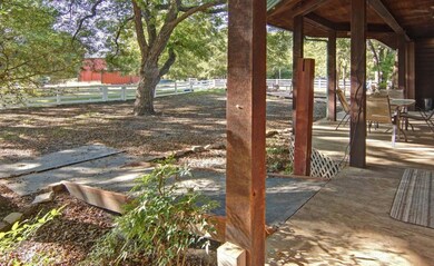 342 E Woody Creek Ct, Springtown, TX 76082 - photo 4