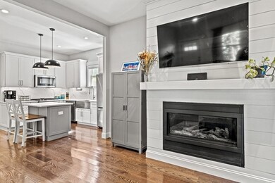 35 Hamlet St unit 1, Somerville, MA 02143 - photo 5