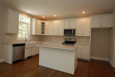 67 Brookview Dr, Hooksett, NH 03106 - photo 2