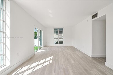 8305 Crespi Blvd unit 2D, Miami Beach, FL 33141 - photo 3