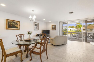 Living/Dining Area