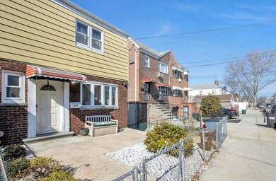 837 Swinton Ave, Bronx, NY 10465 - photo 2