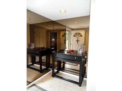 400 Meshanticut Valley Pkwy unit 10, Cranston, RI 02920 - photo 2