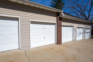 3800 Saddlebrook Place unit 808, Columbia, MO 65202 - photo 3