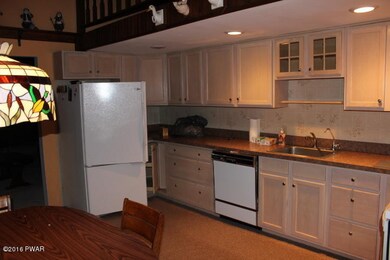 1069 Rainbow Dr, Lake Ariel, PA 18436 - photo 6