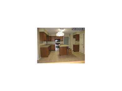 Kitchen, newer tile floor