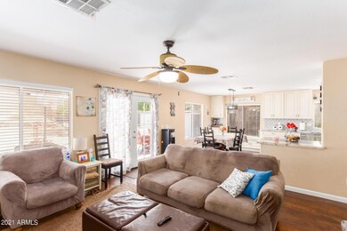 1306 E Escuda Dr, Phoenix, AZ 85024 - photo 4