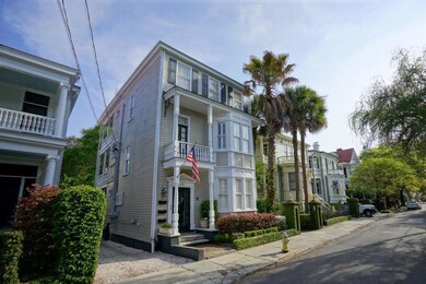 138-B Tradd St - Front2