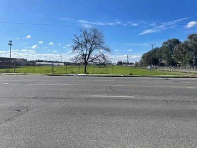 0 S Maple Ave unit 626629, Fresno, CA 93725 - photo 2