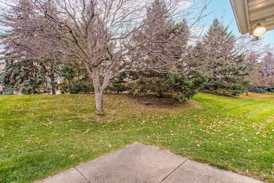 8537 Telford Ln, Brooklyn Park, MN 55443 - photo 4