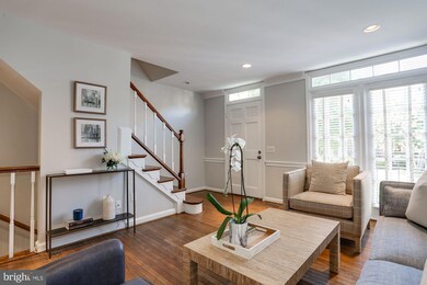 704 W Abingdon Ct, Alexandria, VA 22314 - photo 5