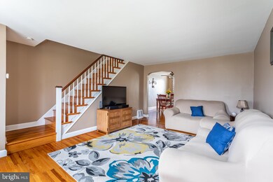 1054 Oakwood Dr, Glenolden, PA 19036 - photo 6