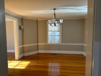 12 Solon St, Newton Highlands, MA 02461 - photo 5