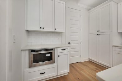 122 Robertson Cir, Saint Simons Island, GA 31522 - photo 6