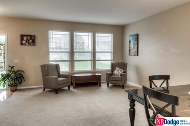 907 Port Royal Dr, Papillion, NE 68046 - photo 4