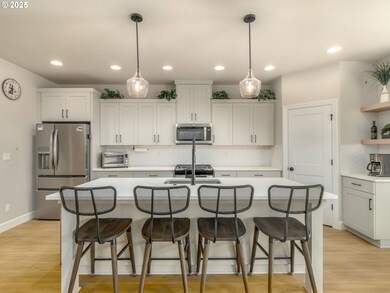 853 NE 17th Ave, Canby, OR 97013 - photo 6