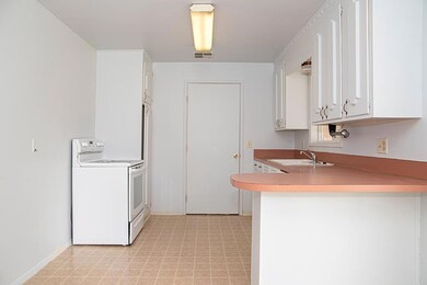 710 SW Westholm Ave, Grants Pass, OR 97526 - photo 5