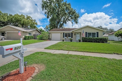 921 Anchorage Ln, Palm Harbor, FL 34685 - photo 2