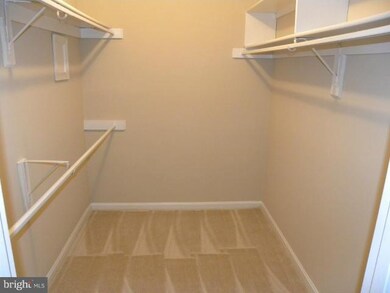 9745 Kings Crown Ct unit 2, Fairfax, VA 22031 - photo 3
